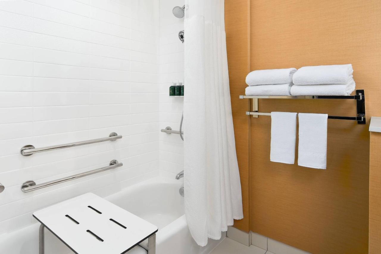 Fairfield Inn & Suites By Marriott Fresno Yosemite International Airport Экстерьер фото